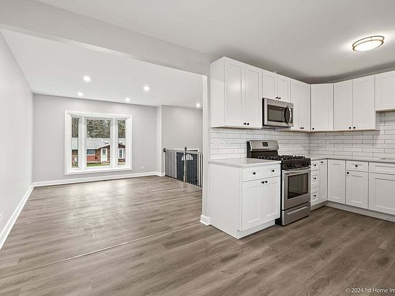 4th image of 741 Yates Ave