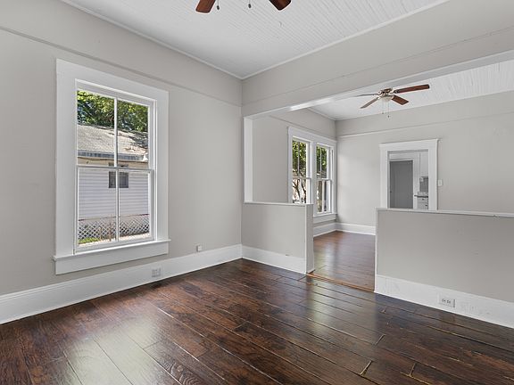 5th image of 853 Saint Clair St