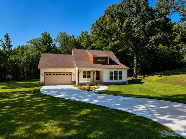 211 Majestic View Dr, Decherd, TN 37324