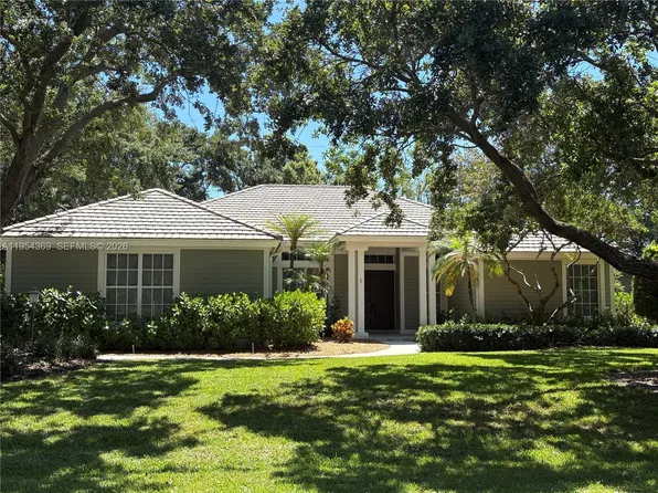 18265 SE Ridgeview Dr, Jupiter, FL 33469