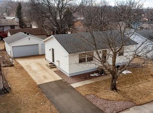 708 32nd Ct NE, Rochester, MN 55906