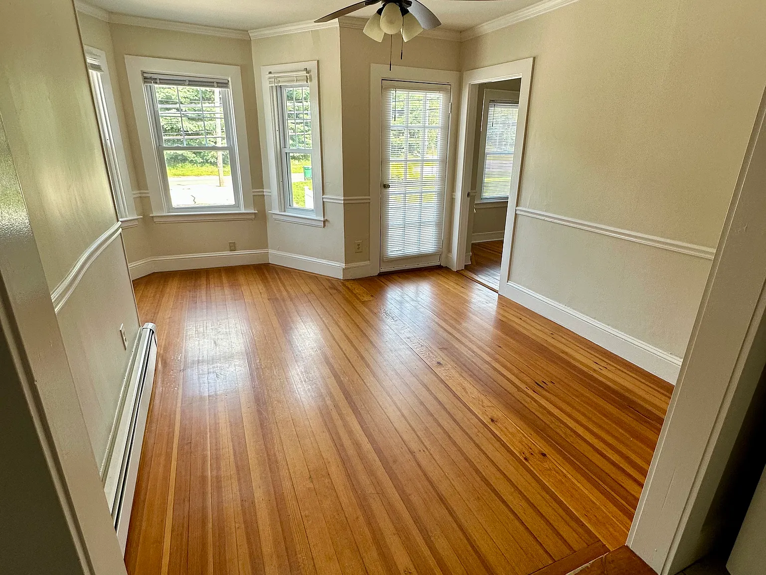 2 bed, 700 sqft, $1,850 — Photo 1