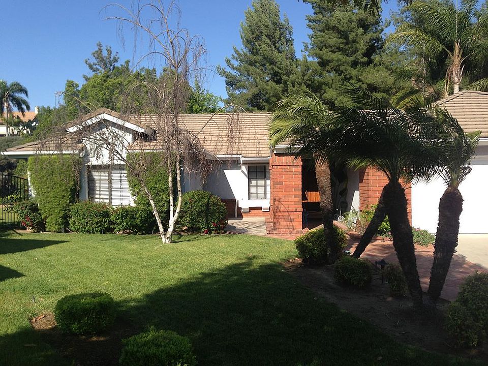 1st image of 23665 Meadcliff Pl