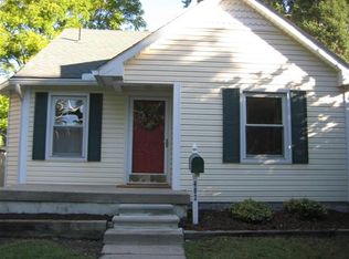 402 Pearson St, Ferndale, MI 48220