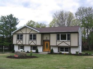 7 Chadsford Ln, Newburgh, NY 12550