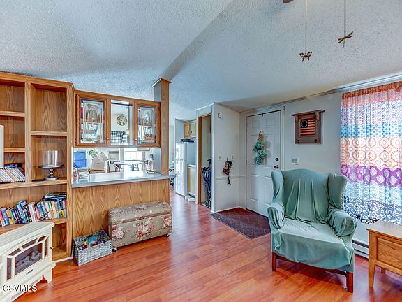 3rd image of 128 Ash St