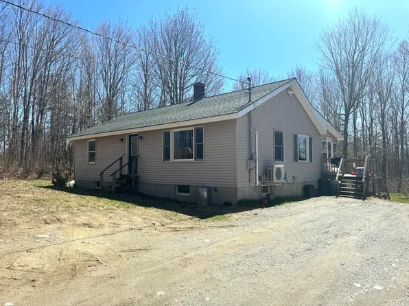 76 Norton Hill Road, Dover-Foxcroft, ME 04426