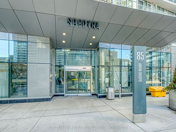 2nd image of 85 Queens Wharf Rd #812