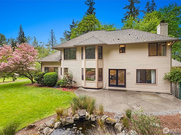 4th image of 11000 164th Avenue SE