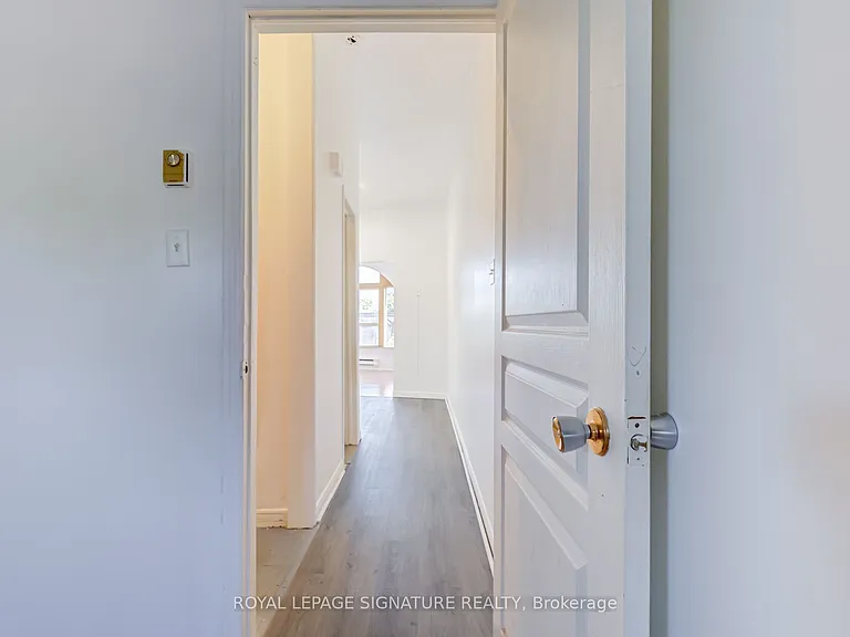 3040 Dundas St W #3 — Photo 11