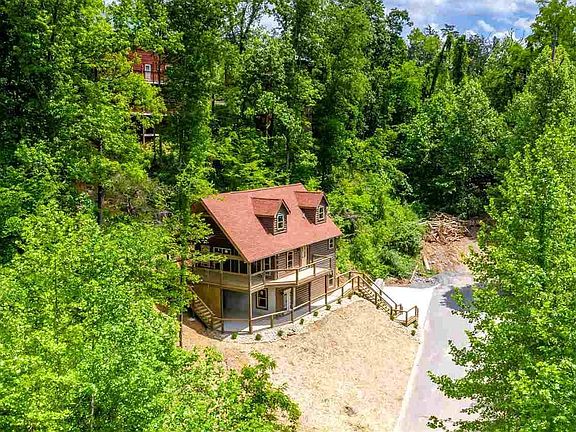 4th image of 2397 Alpine Village Way Lot 115