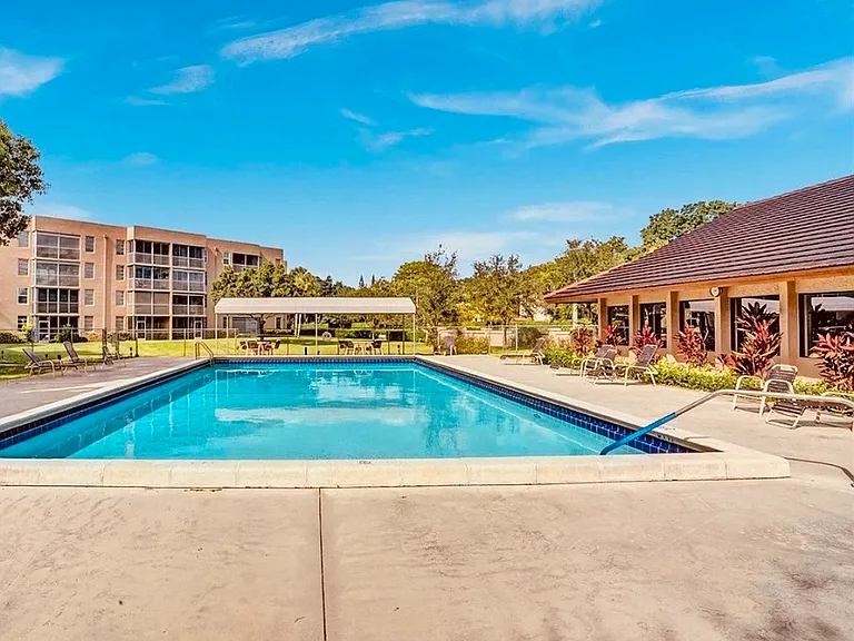 1931 Sabal Palm Dr #107 — Photo 12