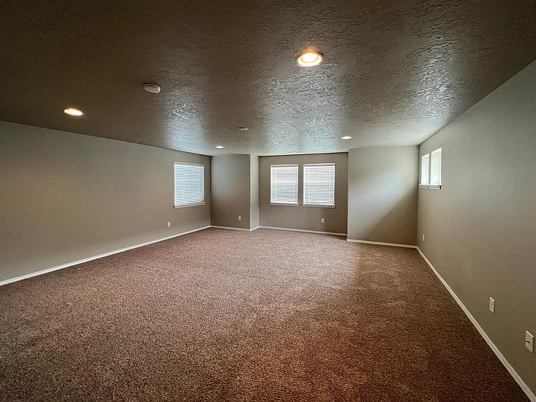 21104 Azalia Ave — Photo 18