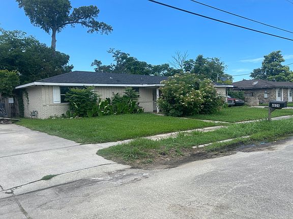 3rd image of 4634 Charlene Dr