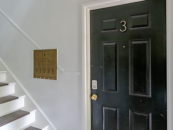 4th image of 6310 Plainfield Rd APT 2