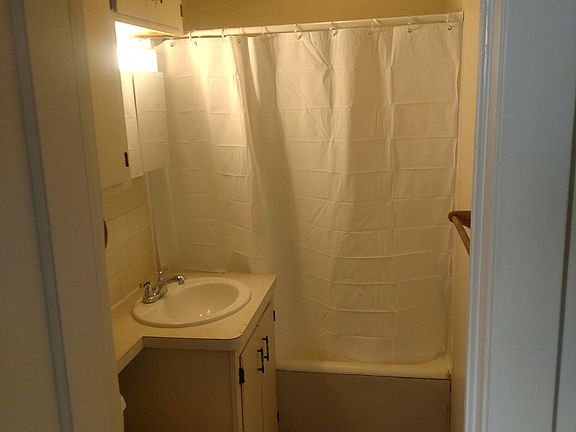 2nd image of 716 N Cleveland St