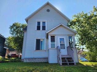 900 N 2nd St, Ishpeming, MI 49849