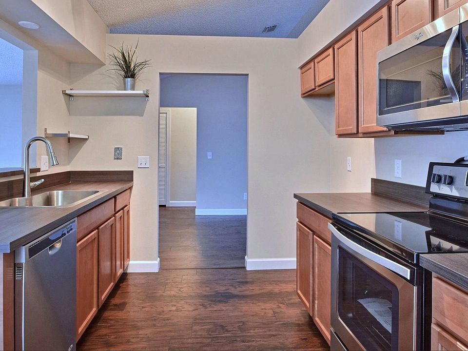 1st image of 1342 Whaling Ave SE