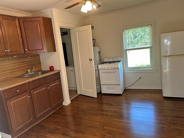 1st image of 16 Reigler Rd #1