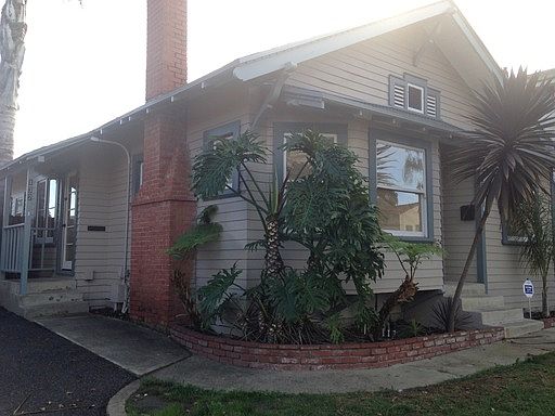 1st image of 132 S Palm St