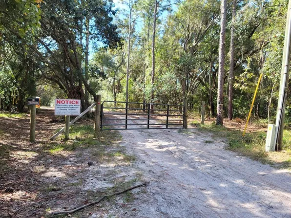 9768 E Tuliptree Dr, Inverness, FL 34450