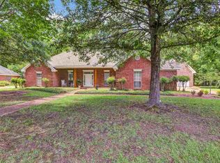 301 Fawnwood Dr, Brandon, MS 39042