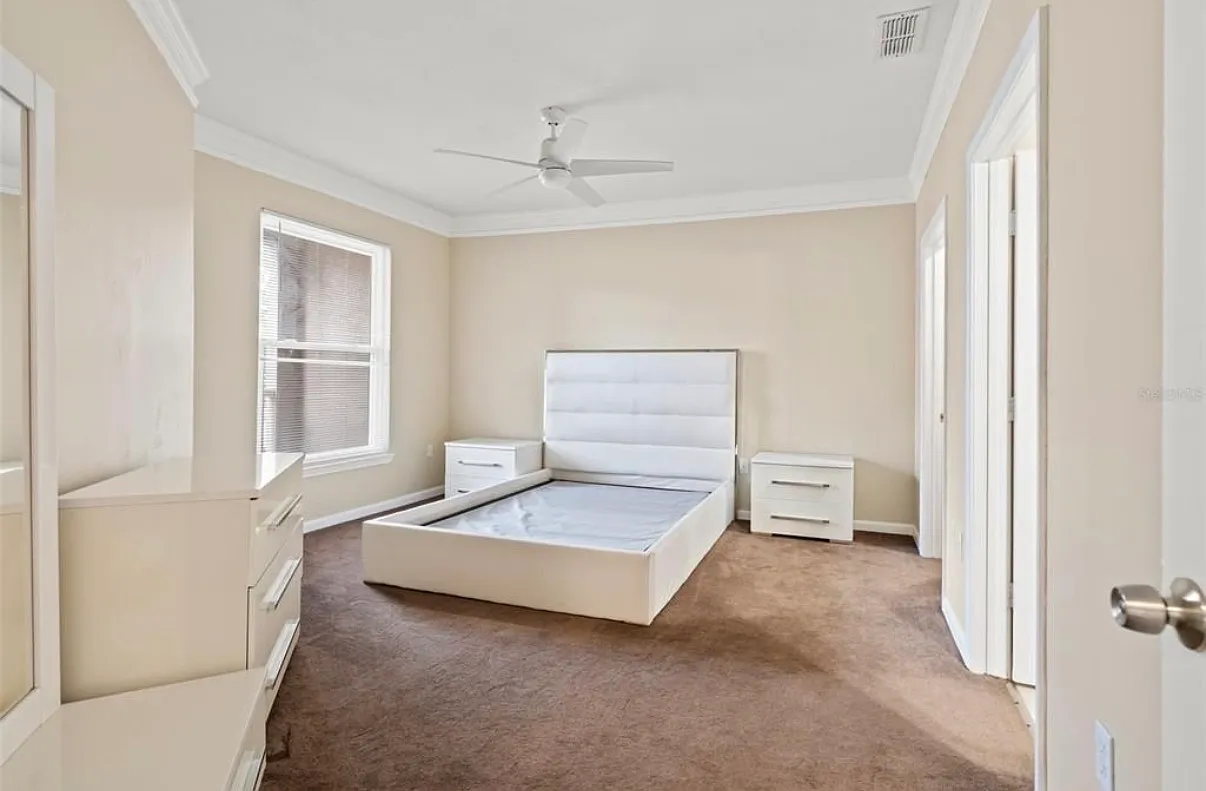 3 bed, 1476 sqft, $2,400 — Photo 3