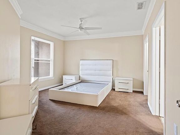 3rd image of 10416 Villa View Cir
