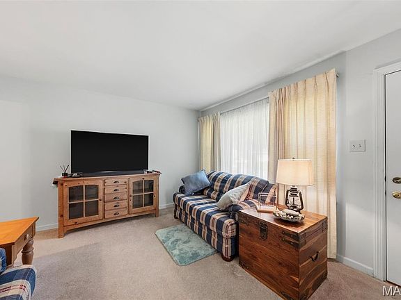 3rd image of 4444 Herbert Ave