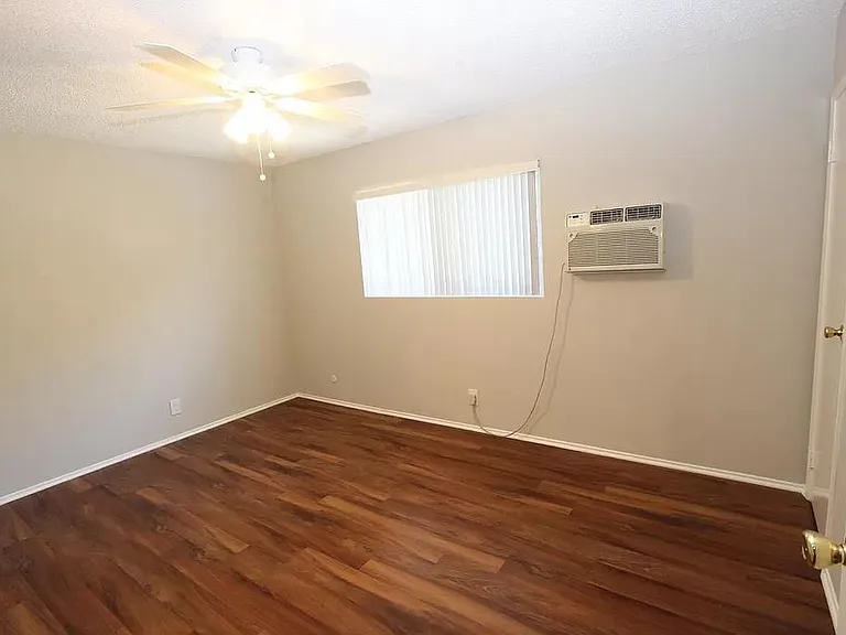 285 E Del Mar Blvd #1 — Photo 13