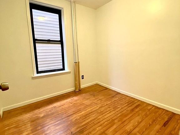 4th image of 32-21 37th St #2A