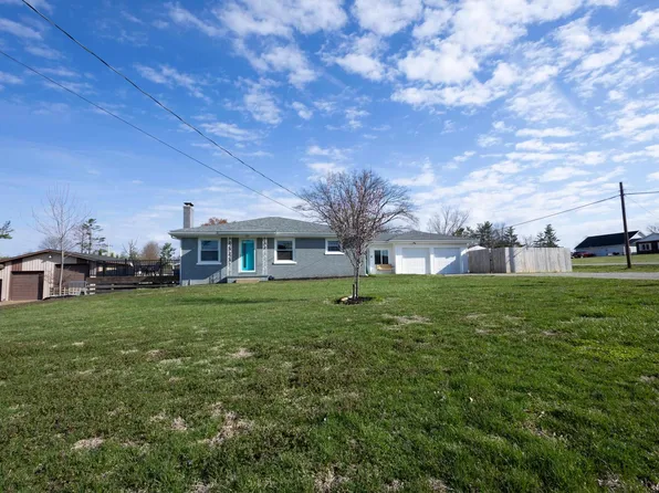 3312 E Schmitt Ln, Evansville, IN 47711