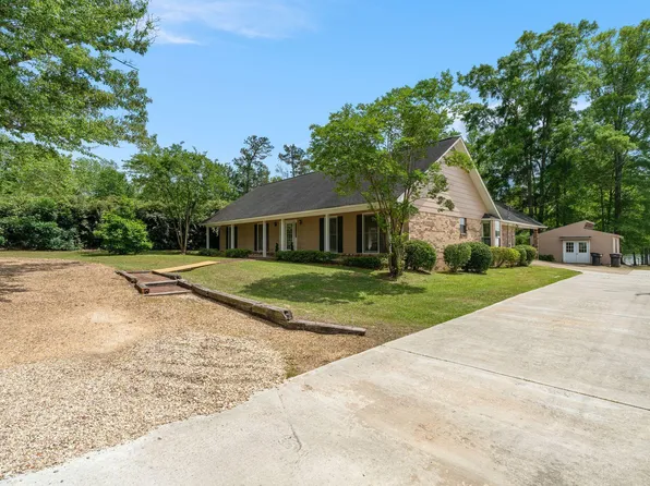 429 Buccaneer Dr, Hattiesburg, MS 39402