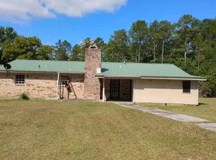 75 L G Collins Rd, State Line, MS 39362