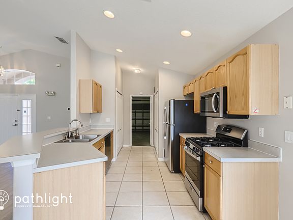 2nd image of 15750 Autumn Glen Ave