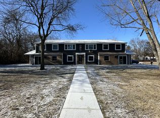 1935 S 124th St, New Berlin, WI 53151
