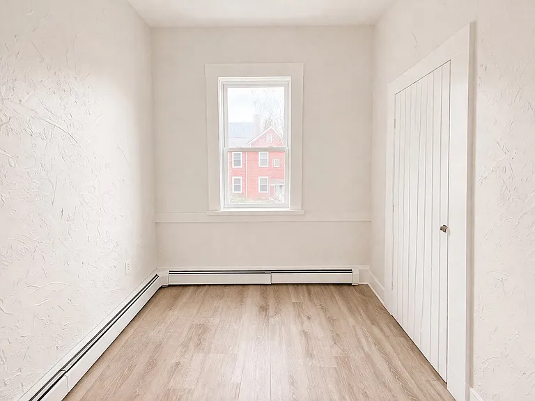 11 Park St #3 — Photo 7