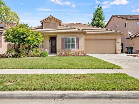 2nd image of 2320 E La Vida Ave