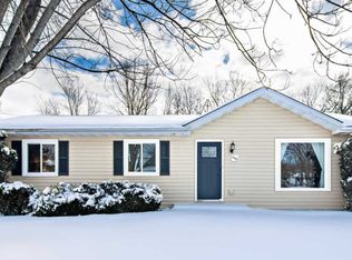 4442 Highland Ave, Crystal Lake, IL 60014