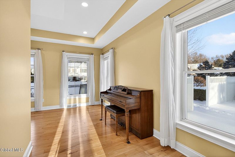 3rd image of 1 Ironwood Drive