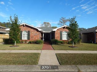 3701 N Turnbull Dr, Metairie, LA 70002