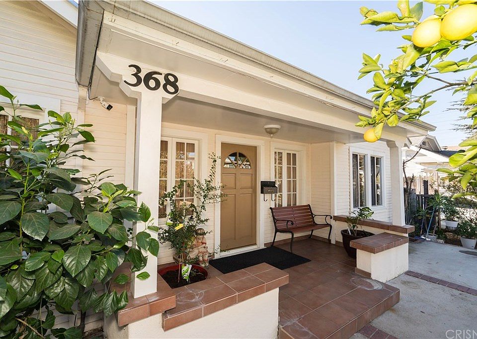 1st image of 368 W Lexington Dr