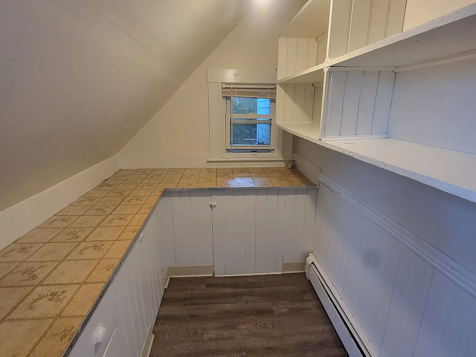 3 bed, 1300 sqft, $1,875 — Photo 3