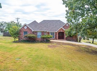 1936 Zion Rd, Van Buren, AR 72956