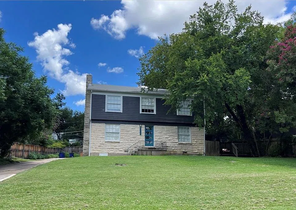 2503 Hartford Rd