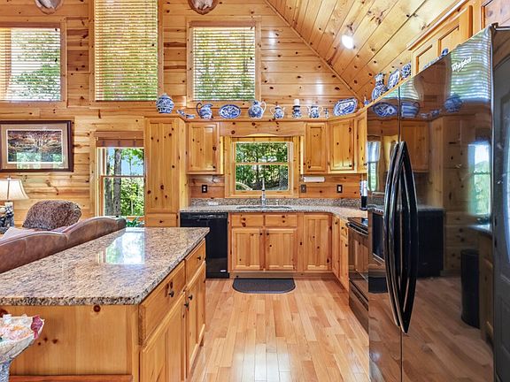 9th image of 1055 Carolina Fox Cir