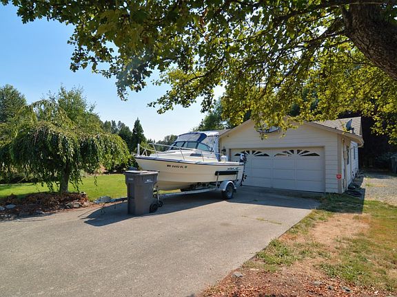2nd image of 387 White River Dr