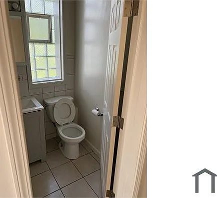 206 W 70th St #1 — Photo 7