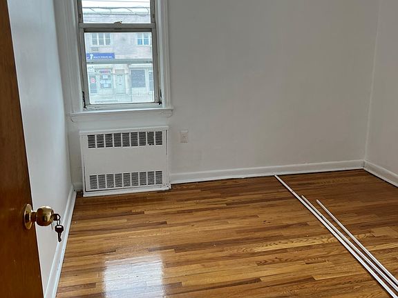 5th image of 9626 Avenue N Floor 2