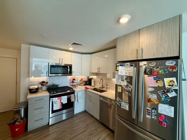 386 Market St Unit 205, Brighton, MA 02135